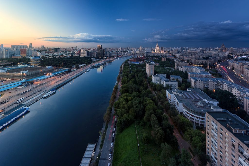 Российские бизнес-магнаты зарабатывают миллиарды на буме недвижимости