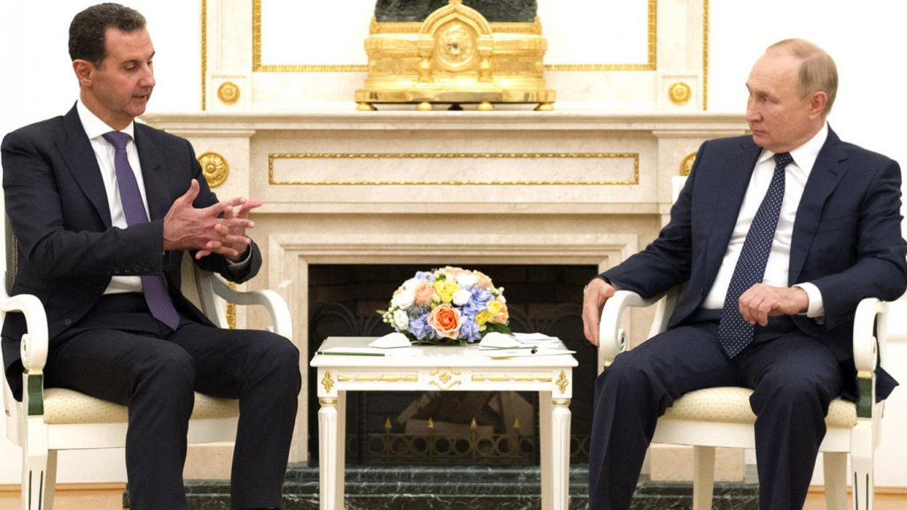 Сирийский Асад встречается с Путиным во время необъявленного визита в Россию