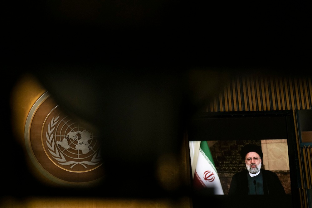 Иран обращается к России и Китаю перед лицом санкций США