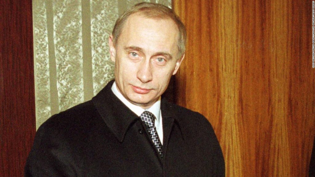 Путин искоренил распад Советского Союза, говорит, что работал под луной таксистом, чтобы пережить экономический кризис