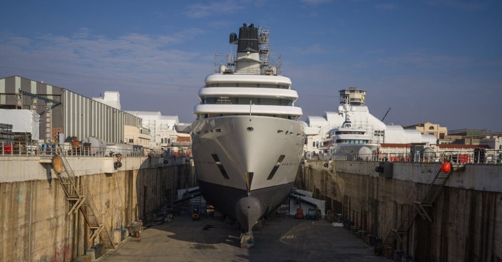 Барселона делает ставку на роскошные яхты, становясь центром