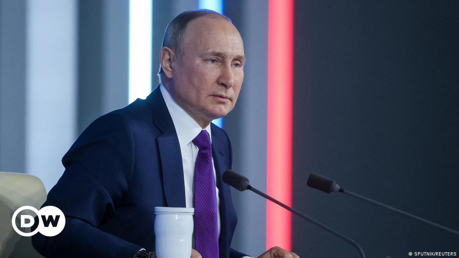 Путин хвалит россиян за «упорный труд» в трудные времена |  новости |  DW