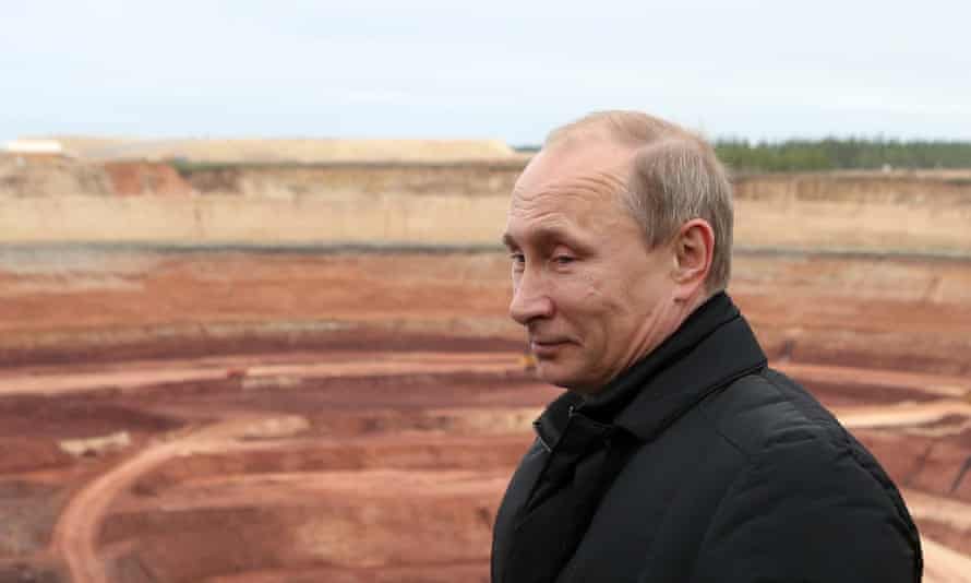 Владимир Путин посетил алмазное месторождение Веркутина на северо-западе России