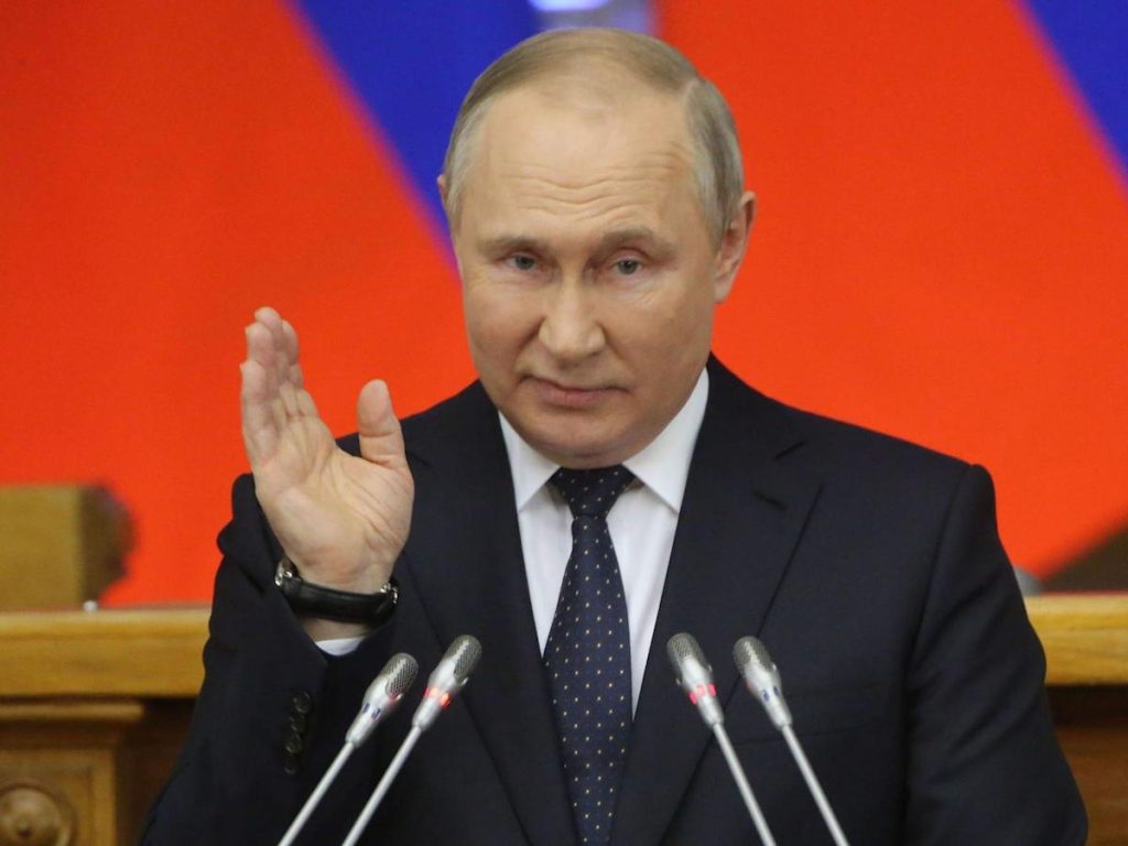 Бывший кремлевский инсайдер говорит, что усилия Путина по сокрытию смертей и экономических последствий войны на Украине скоро перестанут обманывать россиян