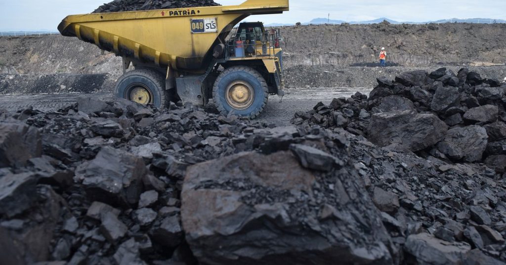 Индонезийская Adaro продает уголь европейским покупателям в преддверии санкций против России