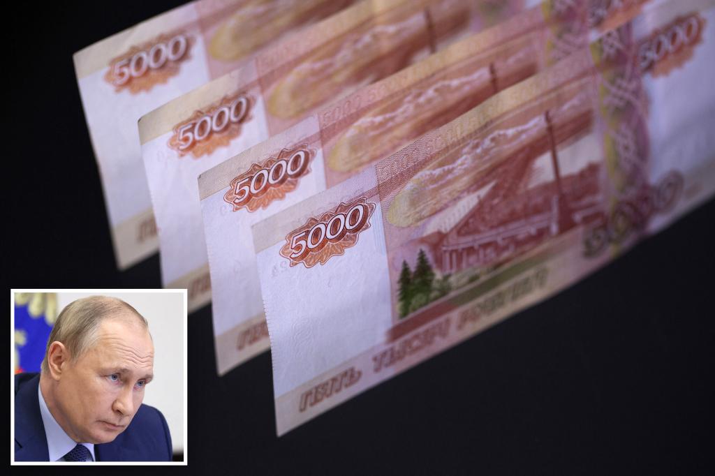 Россия добавляет 9,5 млрд долларов в чрезвычайный фонд в связи с введением санкций и неизбежным дефолтом