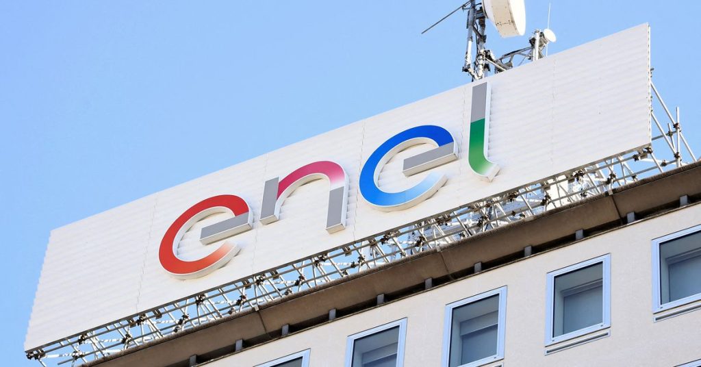 Enel близка к сделке по продаже российских активов, поскольку украинский кризис стимулирует возобновляемые источники энергии