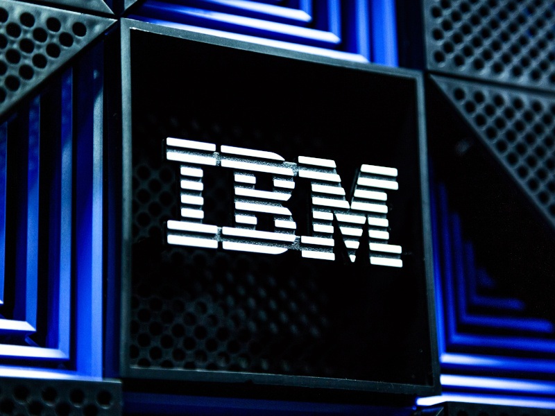 IBM прекращает свой бизнес в России и увольняет сотрудников