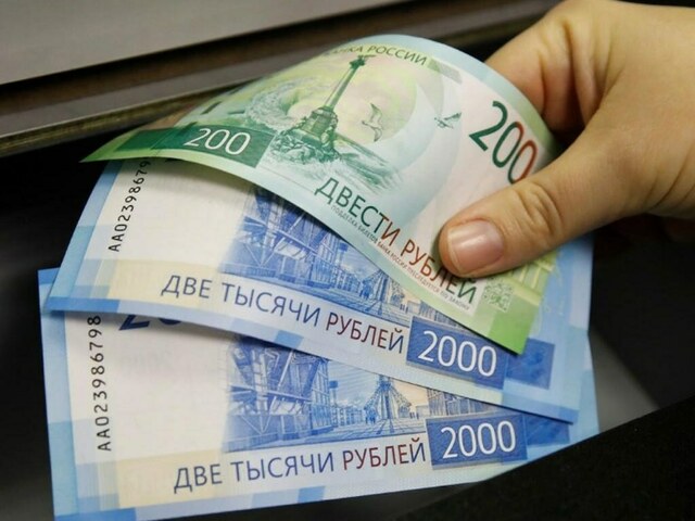 Российский рубль восстанавливается после 61 к доллару после резкого падения - Бизнес и финансы