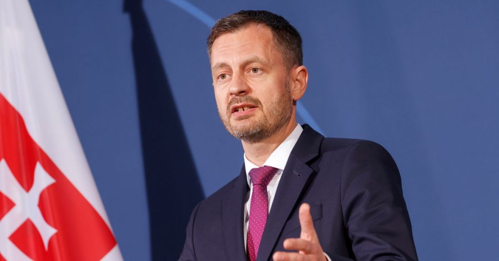 Премьер-министр Словакии ищет сделку, чтобы сохранить единство правительства, поскольку министр экономики уходит в отставку