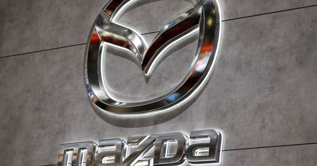 Mazda обсуждает прекращение производства в России, сообщает Nikkei.
