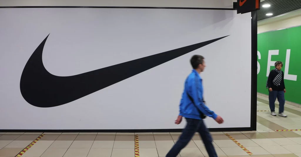 Зеленский поблагодарил Nike за уход с российского рынка