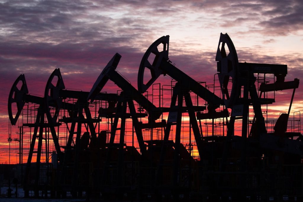 Могут ли США и их союзники установить потолок цен на российскую нефть?