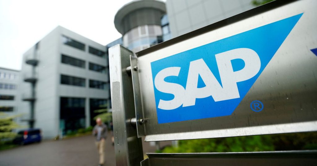 Эксклюзив: SAP откладывает выход из России, поскольку переговоры о сделке проваливаются и подвергают риску работников