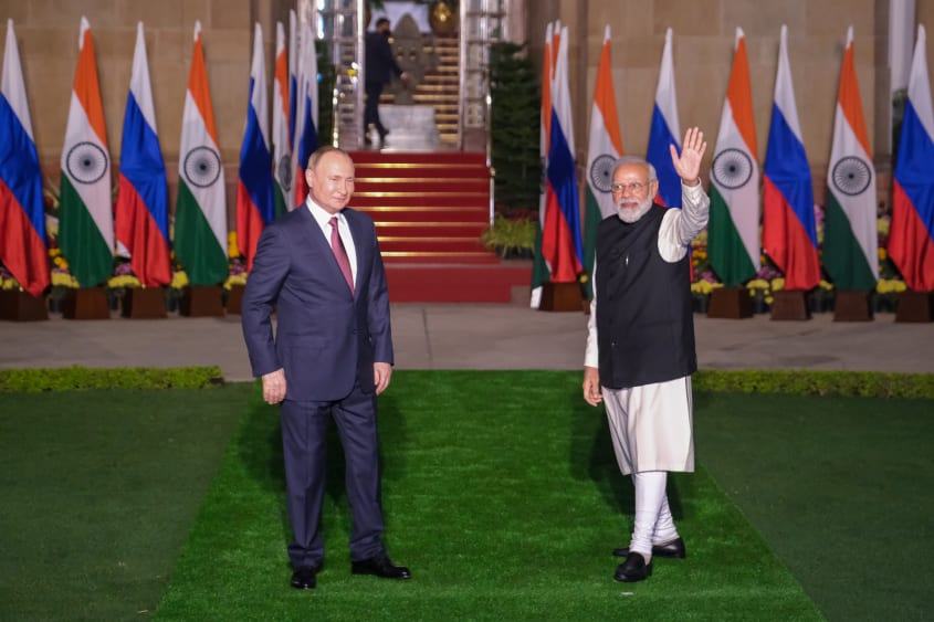 Россия просит Индию направить поставки, потому что санкции наносят ущерб экономике Москвы