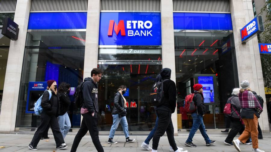 Прямые новости: FCA оштрафовала Metro Bank за введение инвесторов в заблуждение