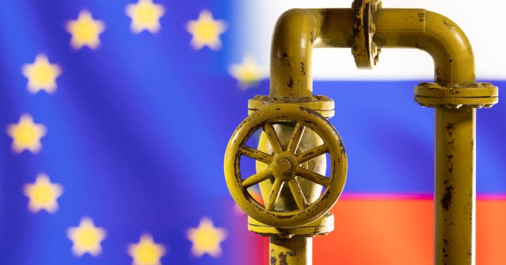 ЕС в принципе согласился ограничить морскую цену на российскую нефть на уровне 60 долларов.